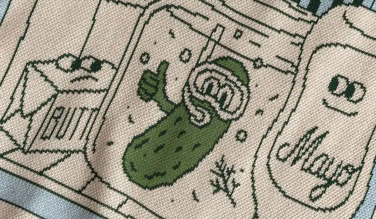 moor-x-nizhyn-pickles-day-off-blanket-feature-02